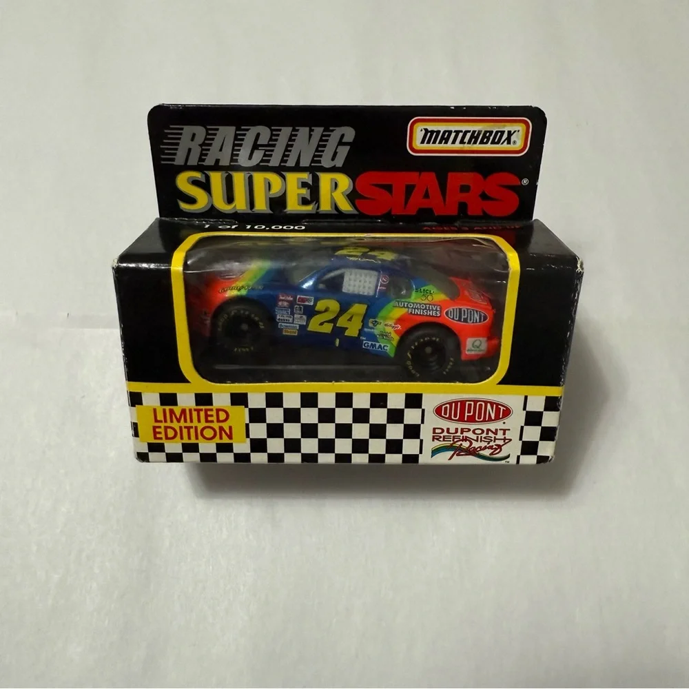 Matchbox Racing Superstars Limited Edition Car 1996 Jeff Gordon #24 Dupont 1:64
